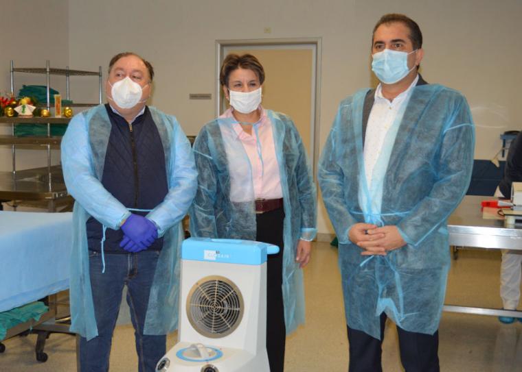 Ρομποτικό σύστημα απολύμανσης και μάσκες από το Δήμο Καλαμάτας στο Νοσοκομείο Καλαμάτας